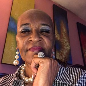 Meet your Posher, Loretta